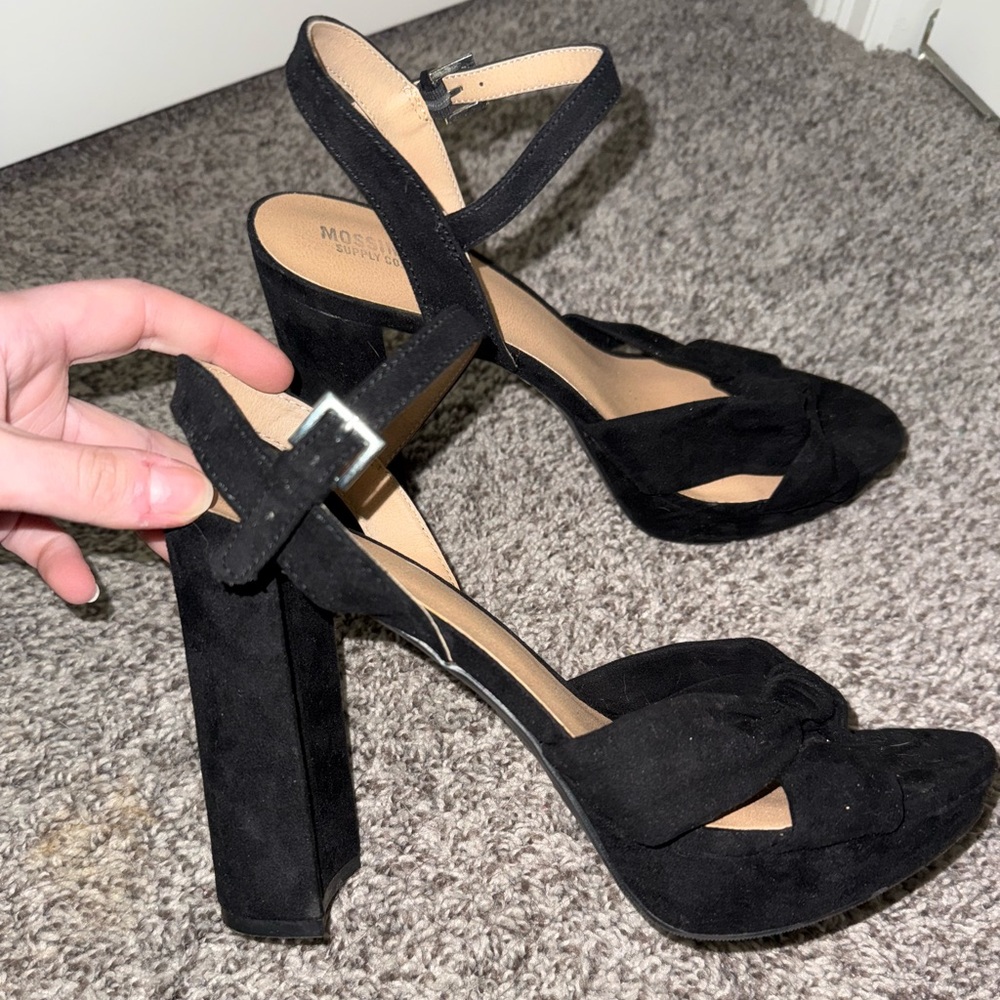 NWOT Mossimo Supply Co. Black Strappy 5inch Heels